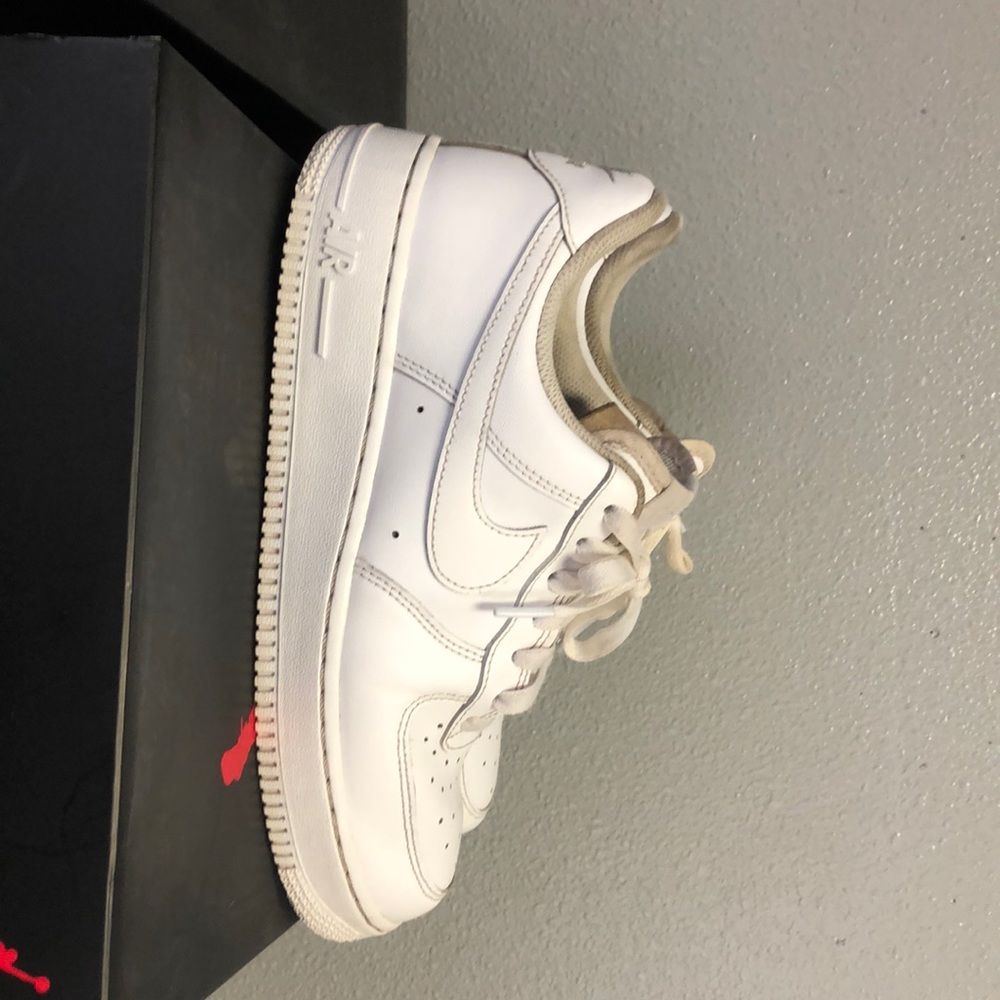 White Air Force ones low